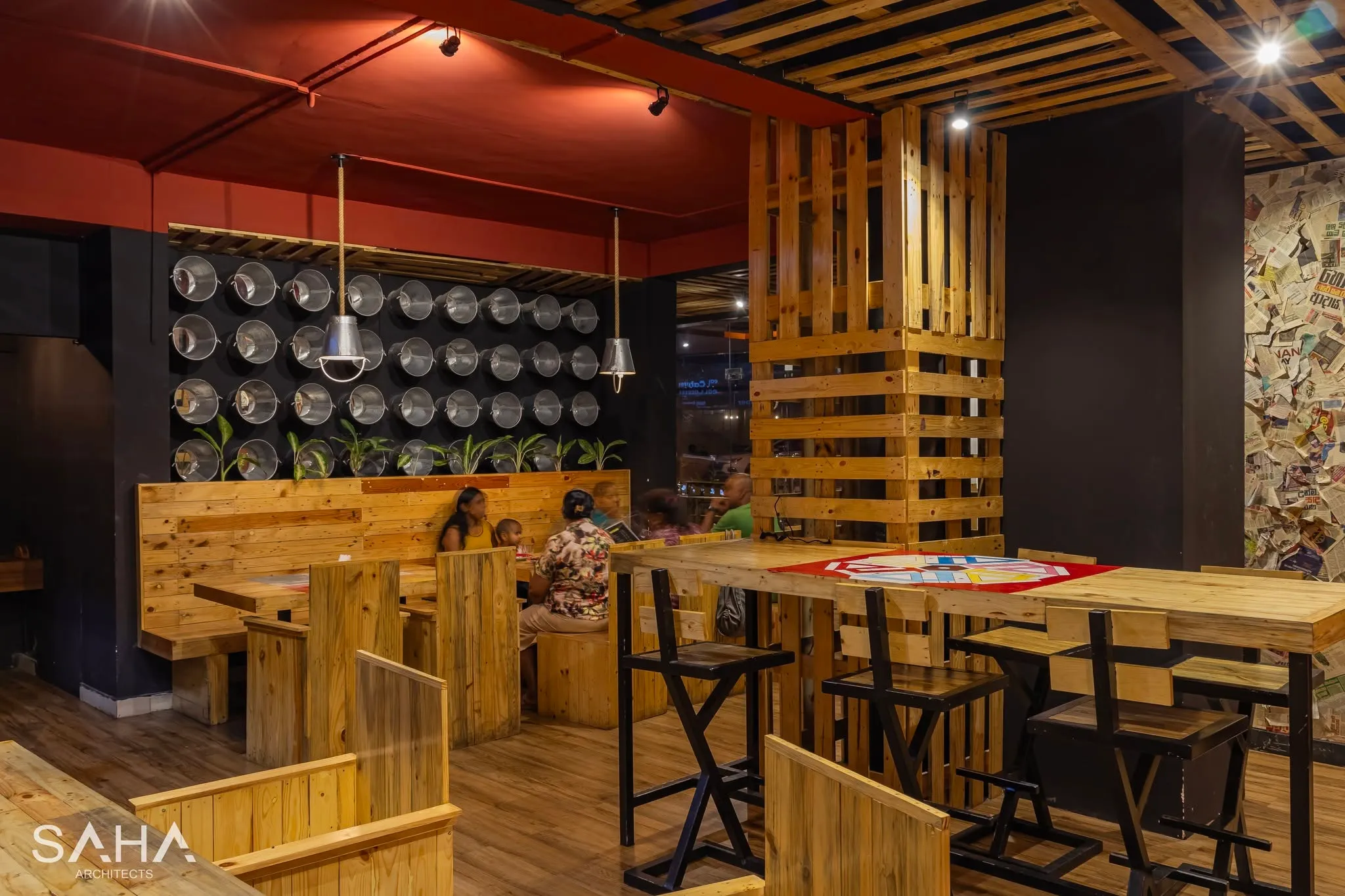 Restaurants & Bars : Roast Paanos