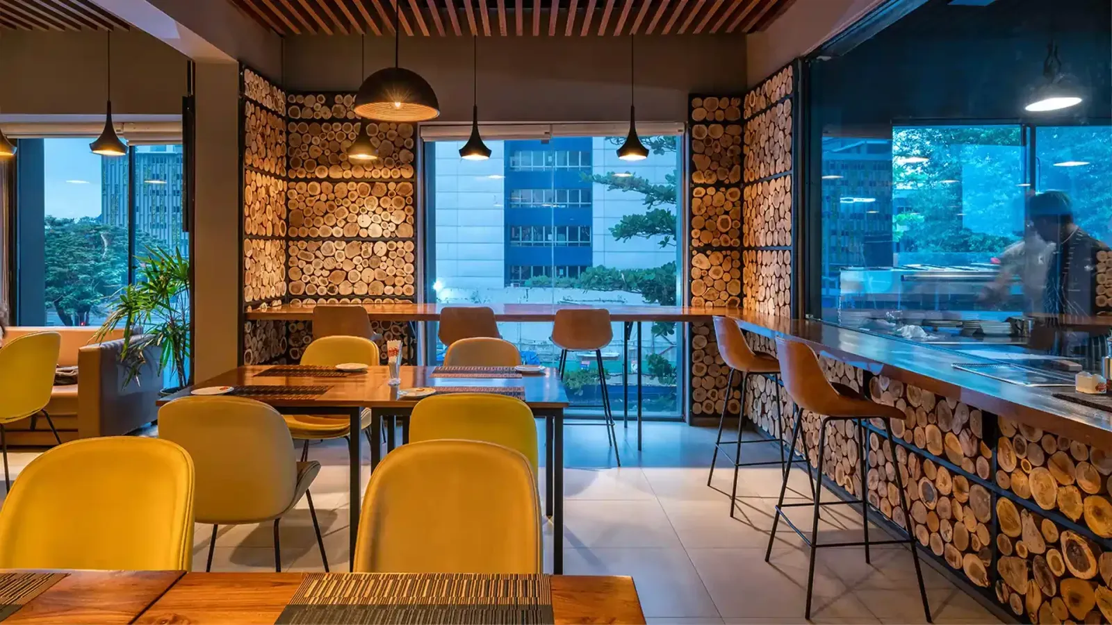Pizza Factory — Hyde Park Corner